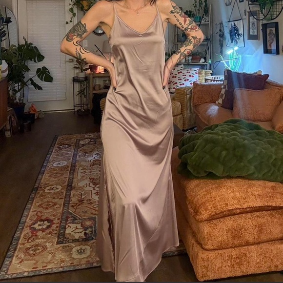 Dresses & Skirts - Elegant Satin Slip Lavender Maxi Dress w slit